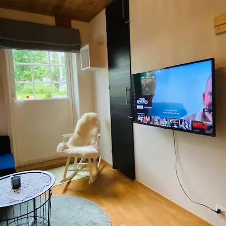 Praktisk Med Gratis Parkering Sentralt Apartment