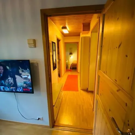 Apartment Praktisk Med Gratis Parkering Sentralt *