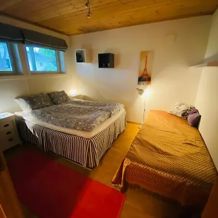 Apartment Praktisk Med Gratis Parkering Sentralt Tromso