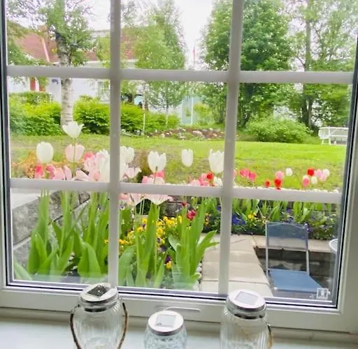 Praktisk Med Gratis Parkering Sentralt * Tromsø